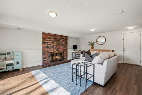 Tiny photo for 923 Oxford Road, Glen Ellyn, IL 60137 (MLS # 12612422)