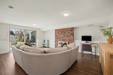 Tiny photo for 923 Oxford Road, Glen Ellyn, IL 60137 (MLS # 12612422)