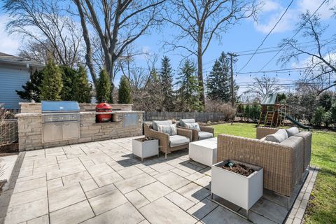 Tiny photo for 923 Oxford Road, Glen Ellyn, IL 60137 (MLS # 12612422)