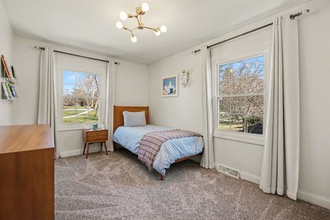 Tiny photo for 923 Oxford Road, Glen Ellyn, IL 60137 (MLS # 12612422)
