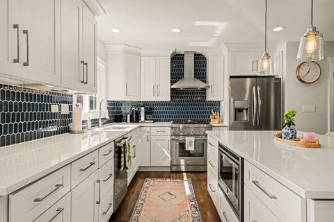 Tiny photo for 923 Oxford Road, Glen Ellyn, IL 60137 (MLS # 12612422)