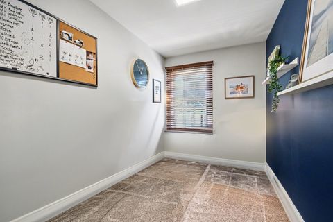 Tiny photo for 923 Oxford Road, Glen Ellyn, IL 60137 (MLS # 12612422)