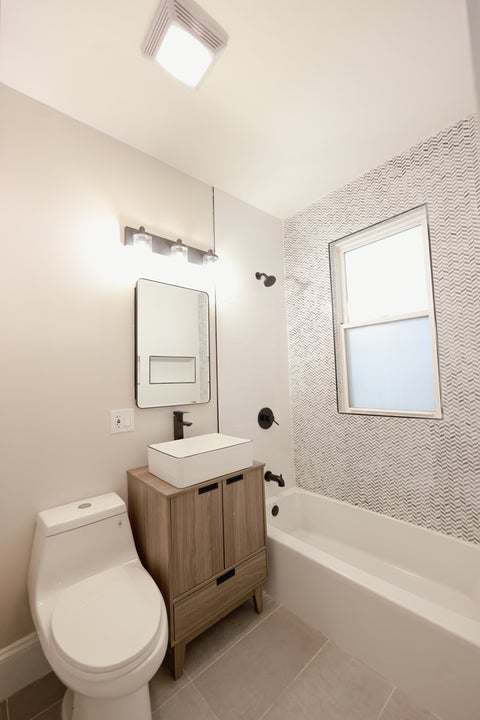 Tiny photo for 7615 S Champlain Avenue, Chicago, IL 60619 (MLS # 12730739)