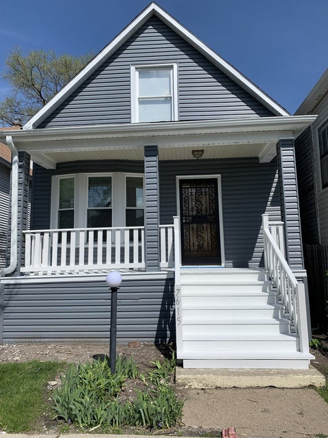 Photo of 7615 S Champlain Avenue, Chicago, IL 60619 (MLS # 12730739)