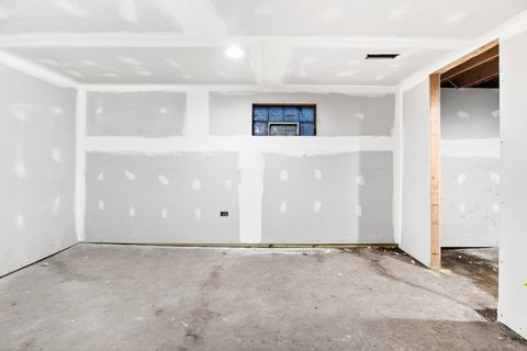 Tiny photo for 10920 S Wabash Avenue, Chicago, IL 60628 (MLS # 12552054)