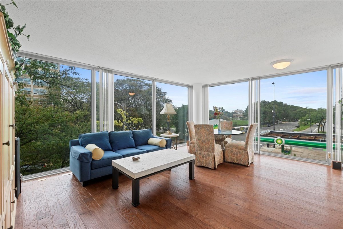 3115 S Michigan Avenue 301