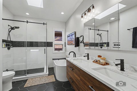Tiny photo for 3216 S Stewart Avenue, Chicago, IL 60616 (MLS # 12747788)