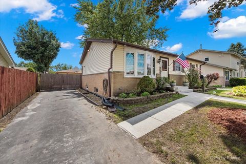 Tiny photo for 539 W Rose Avenue, Addison, IL 60101 (MLS # 12480439)