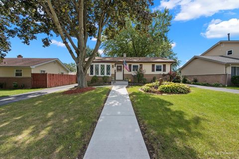 Tiny photo for 539 W Rose Avenue, Addison, IL 60101 (MLS # 12480439)