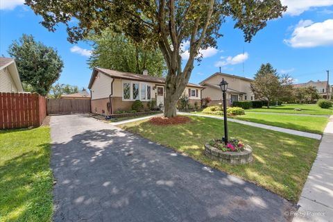 Tiny photo for 539 W Rose Avenue, Addison, IL 60101 (MLS # 12480439)