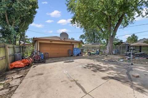 Tiny photo for 539 W Rose Avenue, Addison, IL 60101 (MLS # 12480439)