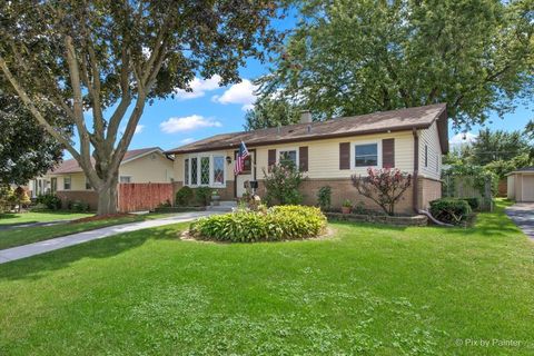 Photo of 539 W Rose Avenue, Addison, IL 60101 (MLS # 12480439)