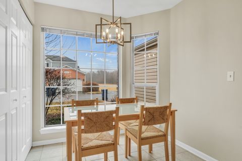 Tiny photo for 1824 Princeton Court, Gurnee, IL 60031 (MLS # 12568426)