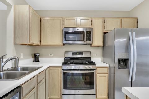 Tiny photo for 1824 Princeton Court, Gurnee, IL 60031 (MLS # 12568426)