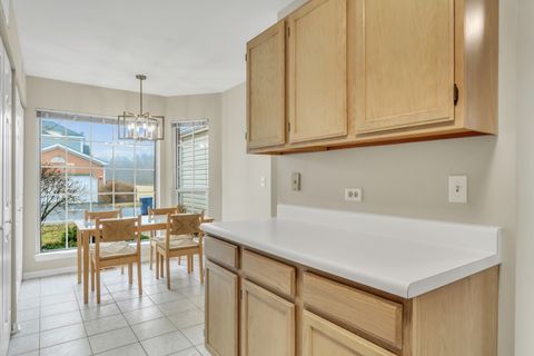 Tiny photo for 1824 Princeton Court, Gurnee, IL 60031 (MLS # 12568426)