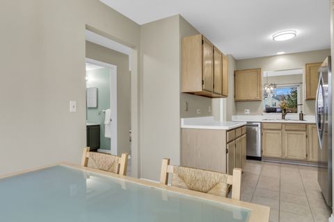 Tiny photo for 1824 Princeton Court, Gurnee, IL 60031 (MLS # 12568426)