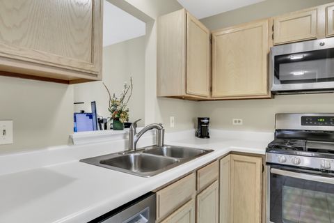 Tiny photo for 1824 Princeton Court, Gurnee, IL 60031 (MLS # 12568426)