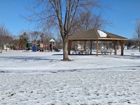 Tiny photo for 2646 Country Oaks Court, Aurora, IL 60502 (MLS # 12592972)