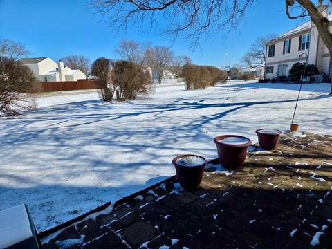 Tiny photo for 2646 Country Oaks Court, Aurora, IL 60502 (MLS # 12592972)