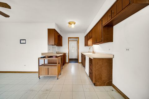 Tiny photo for 17024 Kimbark Avenue, South Holland, IL 60473 (MLS # 12536063)