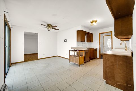 Tiny photo for 17024 Kimbark Avenue, South Holland, IL 60473 (MLS # 12536063)