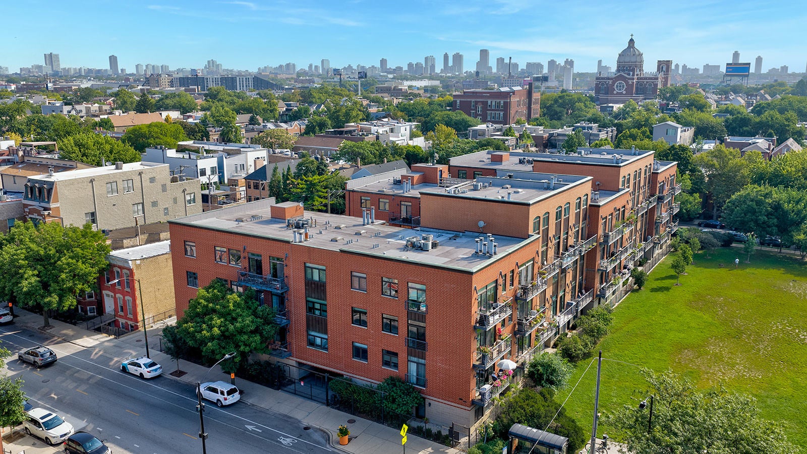 1830 N WINCHESTER Avenue 311