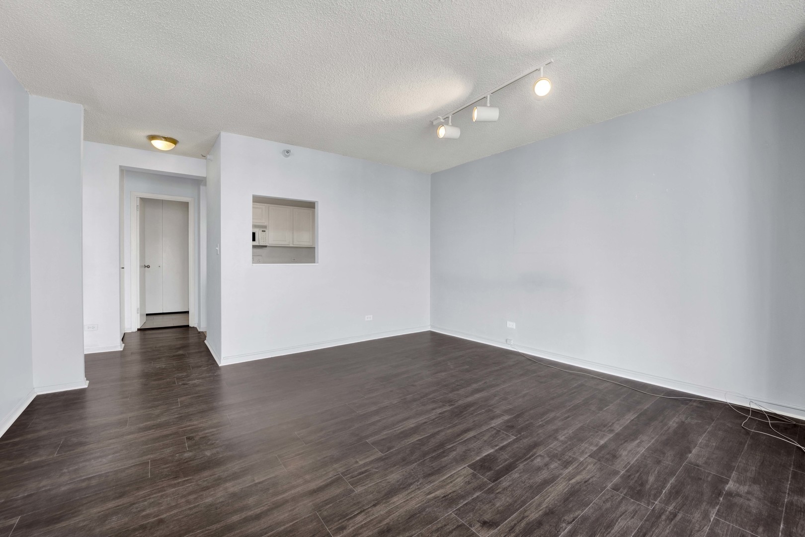 10 E Ontario Street 2807