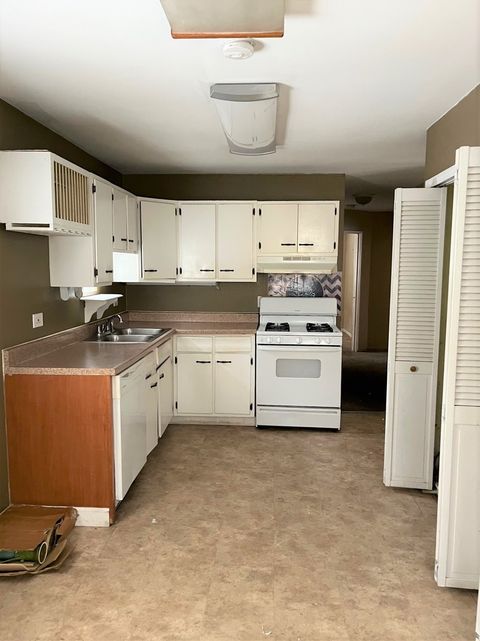 Tiny photo for 1518 Highland Avenue, Glendale Heights, IL 60139 (MLS # 12557247)