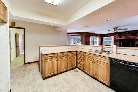 Tiny photo for 2331 Dundee Road, Northbrook, IL 60062 (MLS # 12748686)