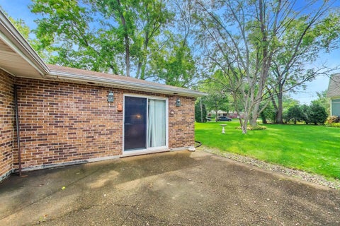 Tiny photo for 2331 Dundee Road, Northbrook, IL 60062 (MLS # 12748686)