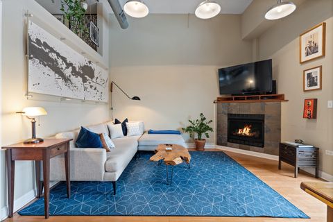 Tiny photo for 1215 W GUNNISON Street #322, Chicago, IL 60640 (MLS # 12530225)