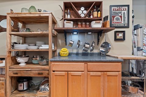 Tiny photo for 1215 W GUNNISON Street #322, Chicago, IL 60640 (MLS # 12530225)