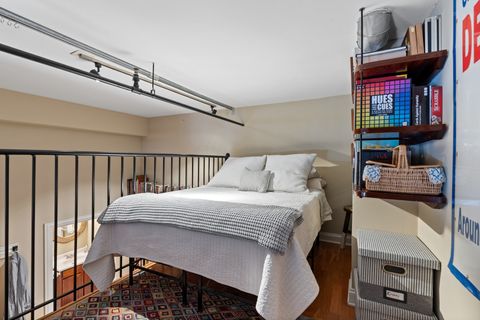 Tiny photo for 1215 W GUNNISON Street #322, Chicago, IL 60640 (MLS # 12530225)