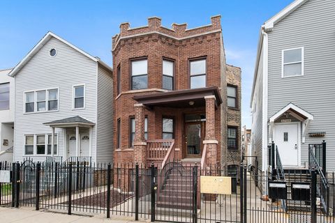 1716 N Campbell Avenue Chicago IL 60647