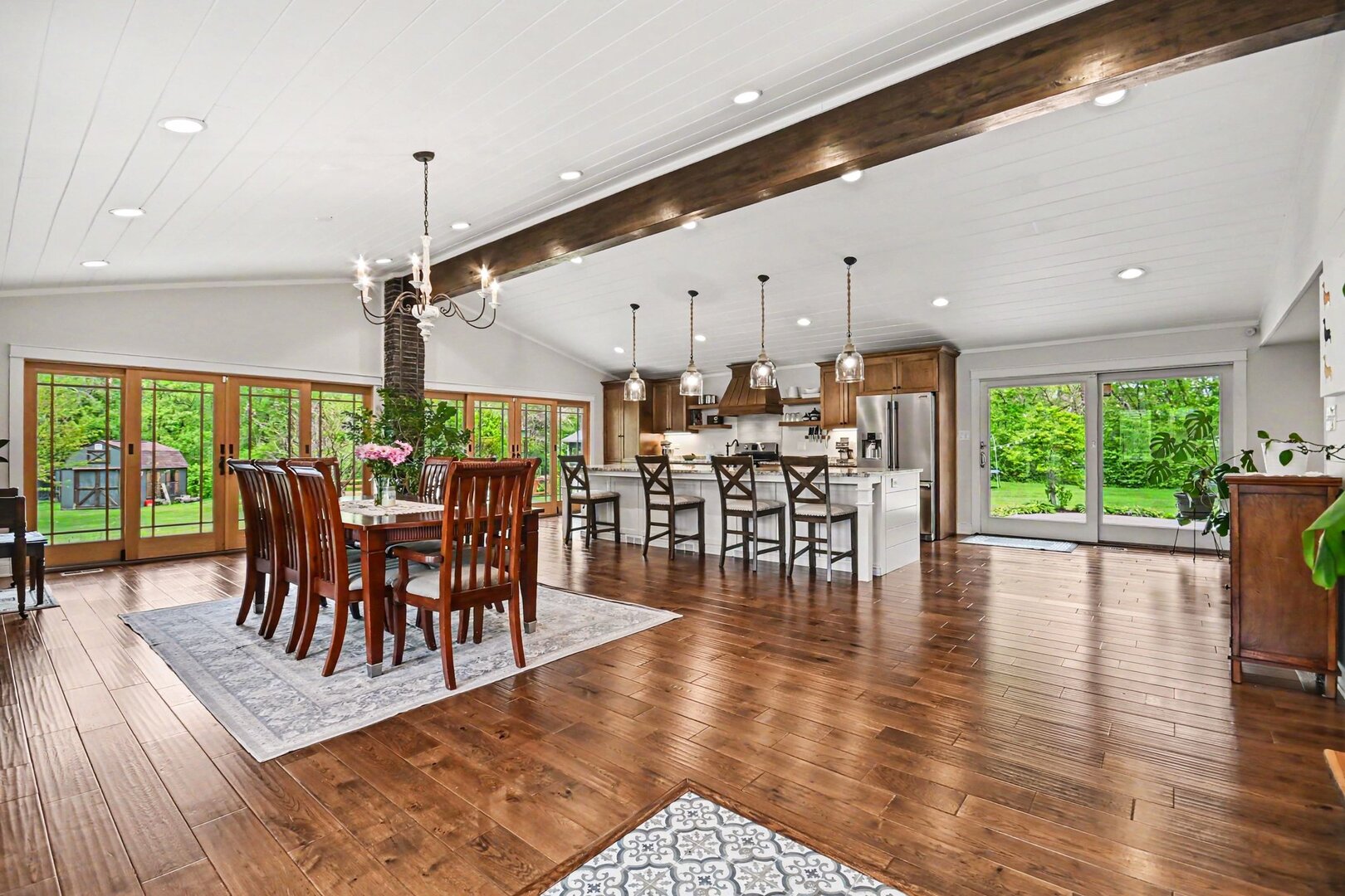 15218 W Pleasant Court