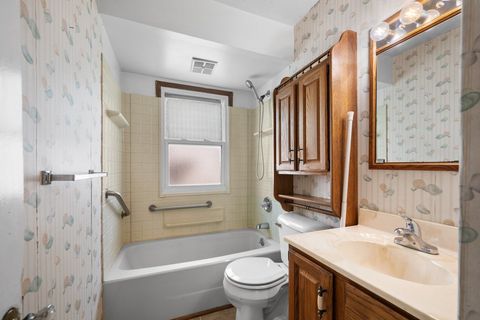 Tiny photo for 3516 18th Avenue, Rock Island, IL 61201 (MLS # 12613277)