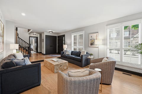 Tiny photo for 18 Tartan Ridge Road, Burr Ridge, IL 60527 (MLS # 12656666)
