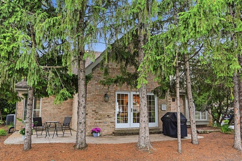 Tiny photo for 18 Tartan Ridge Road, Burr Ridge, IL 60527 (MLS # 12656666)