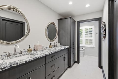 Tiny photo for 18 Tartan Ridge Road, Burr Ridge, IL 60527 (MLS # 12656666)