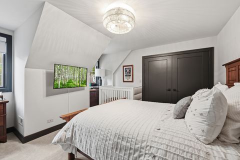 Tiny photo for 18 Tartan Ridge Road, Burr Ridge, IL 60527 (MLS # 12656666)