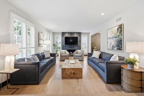 Tiny photo for 18 Tartan Ridge Road, Burr Ridge, IL 60527 (MLS # 12656666)