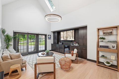 Tiny photo for 18 Tartan Ridge Road, Burr Ridge, IL 60527 (MLS # 12656666)