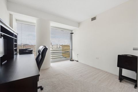 Tiny photo for 1720 Maple Street #680, Evanston, IL 60201 (MLS # 12604732)