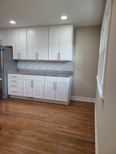 Tiny photo for 6437 W 82nd Street, Burbank, IL 60459 (MLS # 12512583)