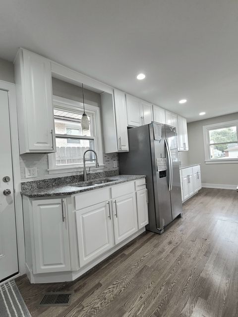 Tiny photo for 6437 W 82nd Street, Burbank, IL 60459 (MLS # 12512583)