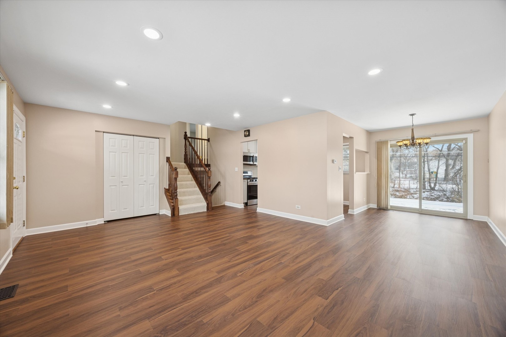 7211 Longmeadow Lane