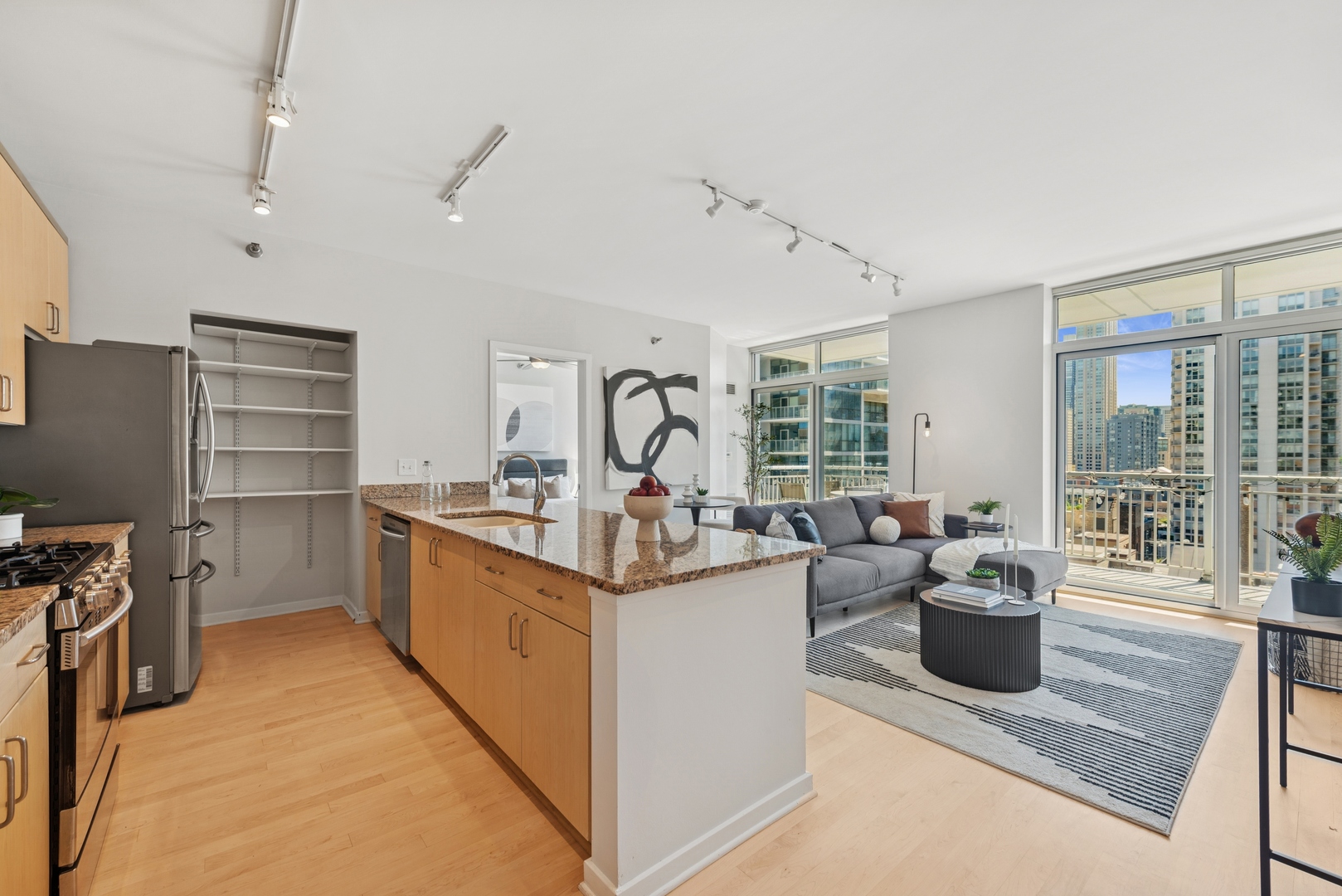330 W Grand Avenue 1307
