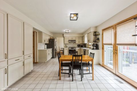 Tiny photo for 10401 Bloomfield Drive, Palos Park, IL 60464 (MLS # 12436290)