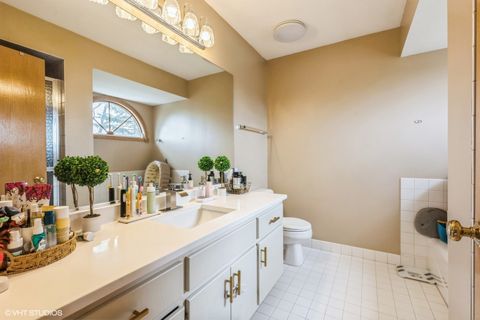 Tiny photo for 10401 Bloomfield Drive, Palos Park, IL 60464 (MLS # 12436290)