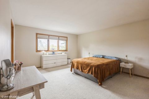 Tiny photo for 10401 Bloomfield Drive, Palos Park, IL 60464 (MLS # 12436290)